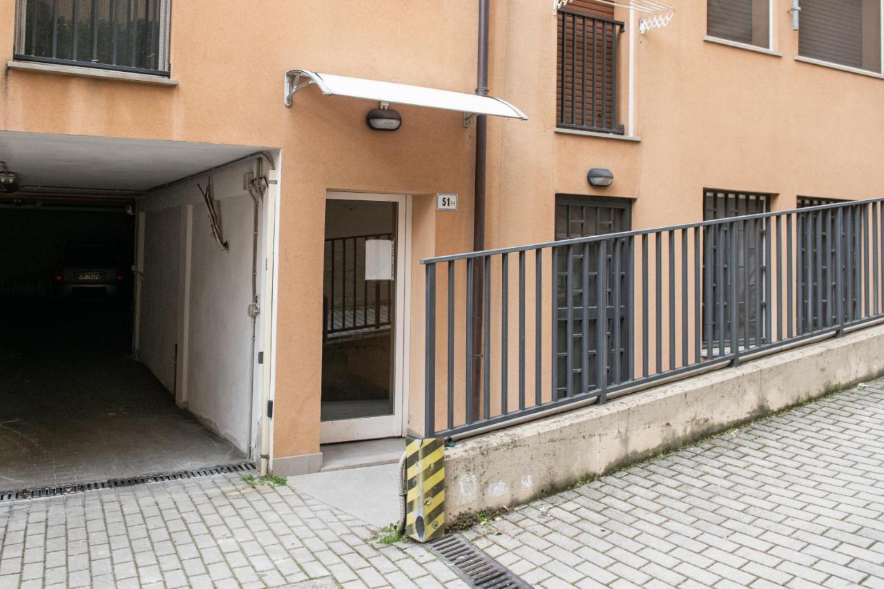 Fashion Apartment Gold Bologna With Jacuzzi & Car Garage Luaran gambar