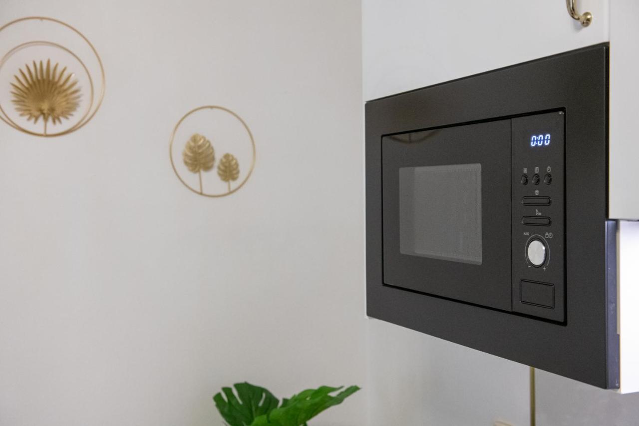 Fashion Apartment Gold Bologna With Jacuzzi & Car Garage Luaran gambar